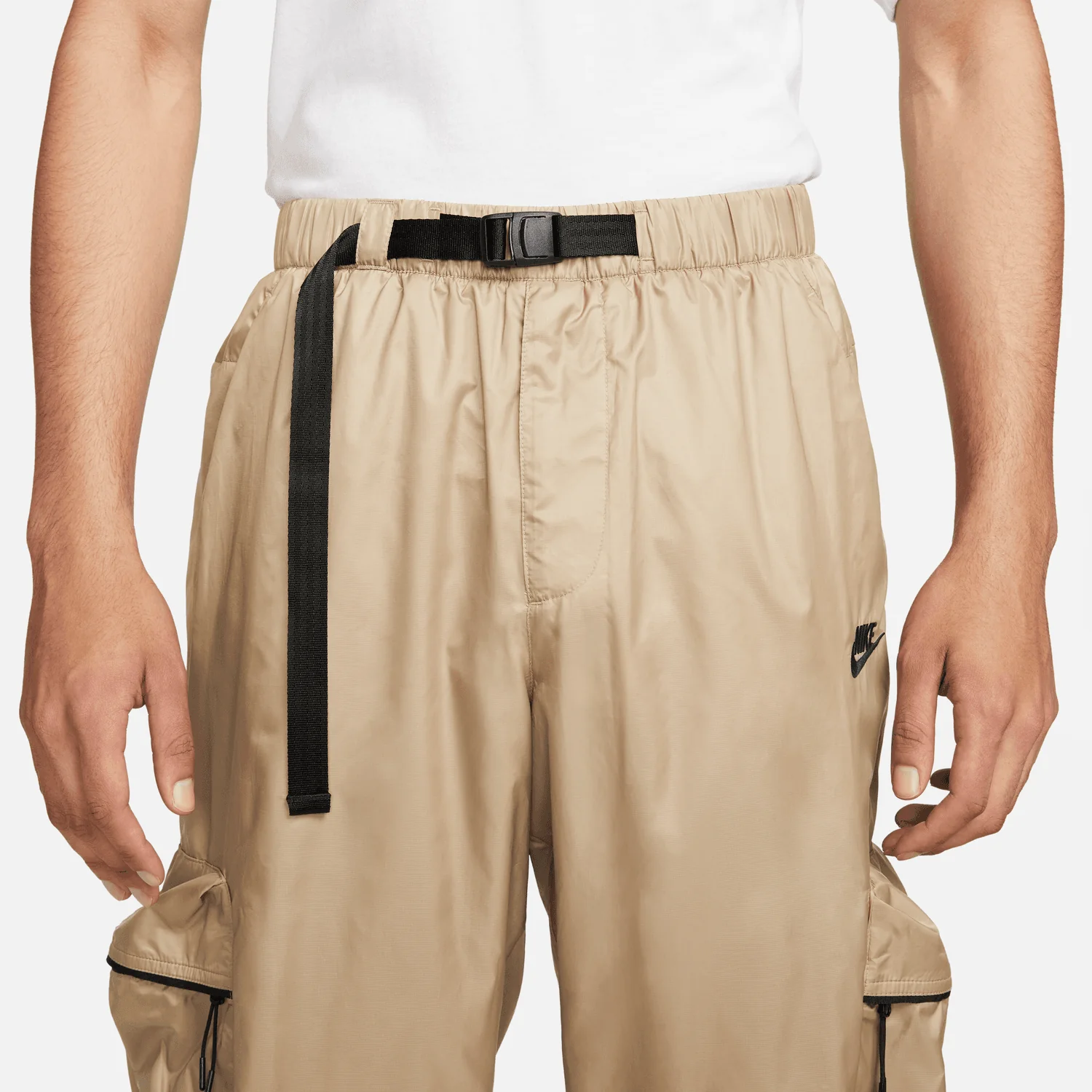 Pantalon Nike Tech - Beige/Noir – Image 3